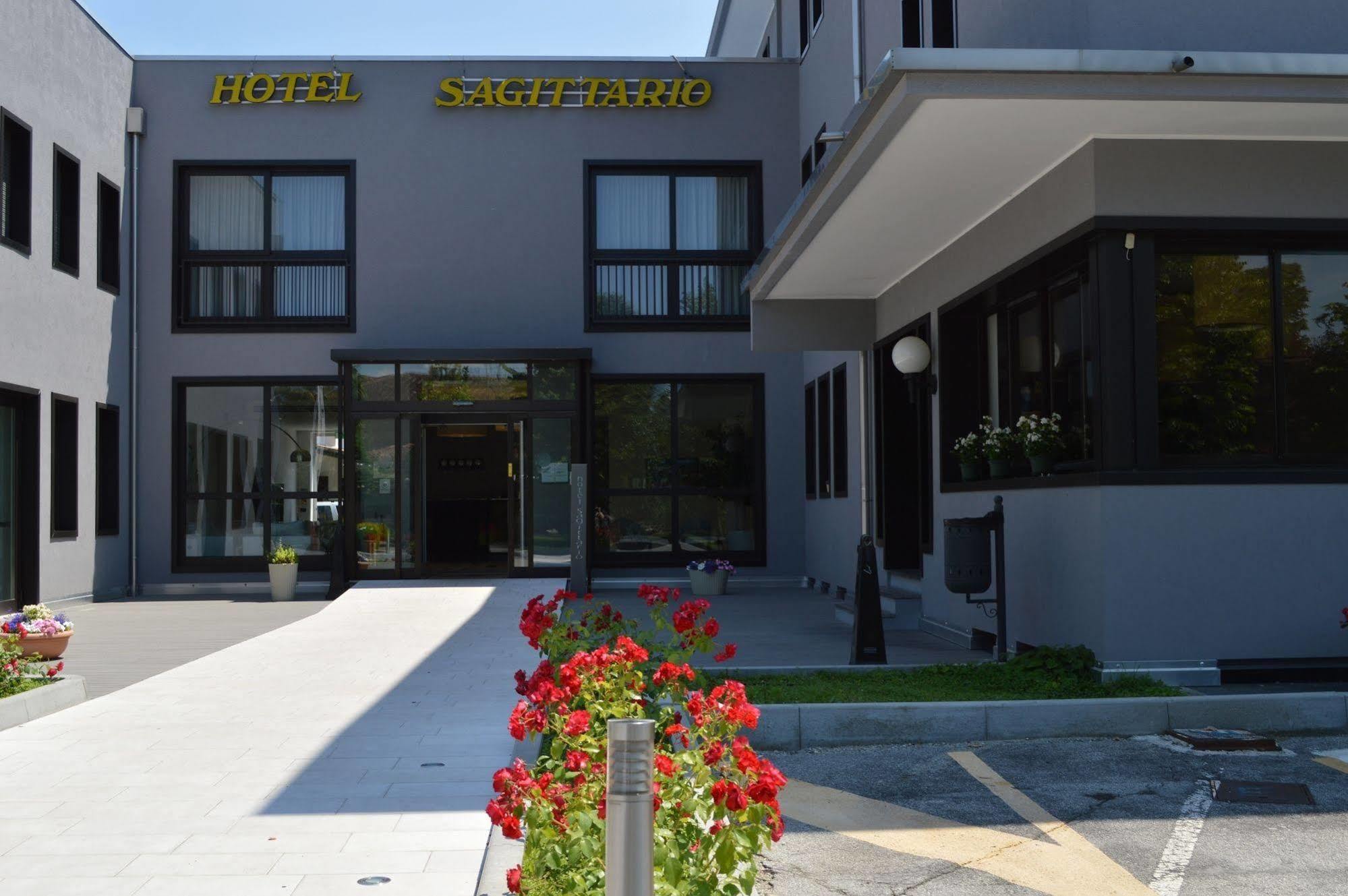 Hotel Sagittario Padova Exterior photo